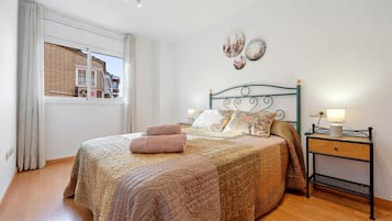 2 chambres, Wi-Fi gratuit, draps fournis