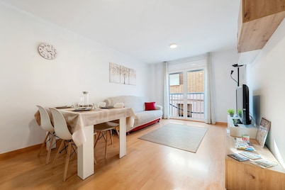 Apartment 'Canana De Vega' with Balcony, Wi-Fi and Air Conditioning