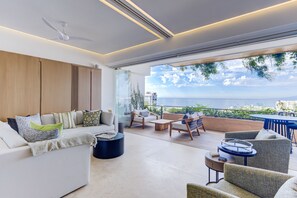 Een smart-tv en een kantoor