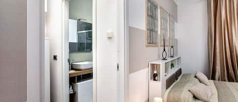 Free WiFi, bed sheets, wheelchair access