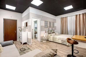 Free WiFi, bed sheets, wheelchair access