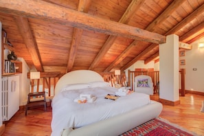 1 makuuhuone, silitysrauta/-lauta, internet, vuodevaatteet