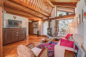 Televisio, kirjoja, stereot