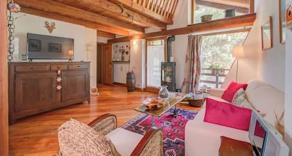 Romito Lodge Apartment Mountain Retreat, Cesana Torinese, Italy