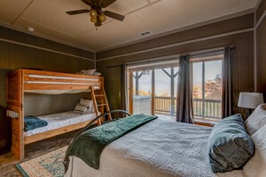 4 bedrooms, iron/ironing board, WiFi, bed sheets - Up Here In the Mountains - Luxury Cabin in Newland with Views, Hot Tub, & Pool Table! (Newland)