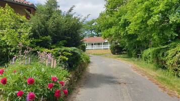 Enceinte de lâhĂ©bergement