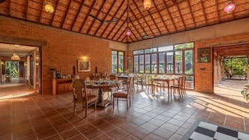 Lily Pad 5 Bedroom | ๋ค์ด๋๋ฃธ