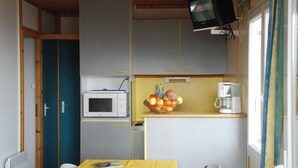 Uklassifisert bilde, 5 av 40, knapp