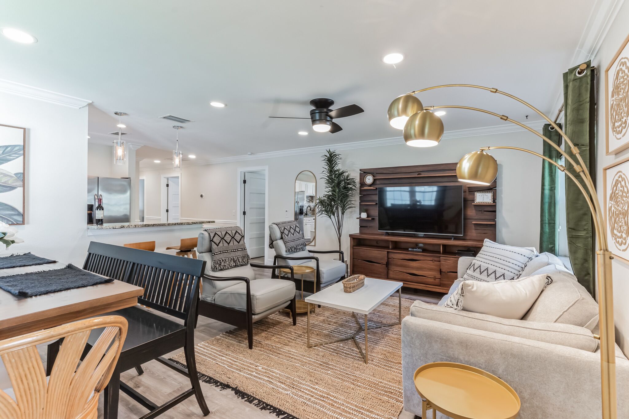 Emma Gem- Family and pet friendly home convenient to all things Tampa! 