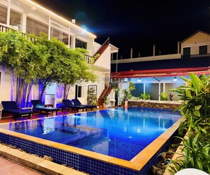 Utomhuspool