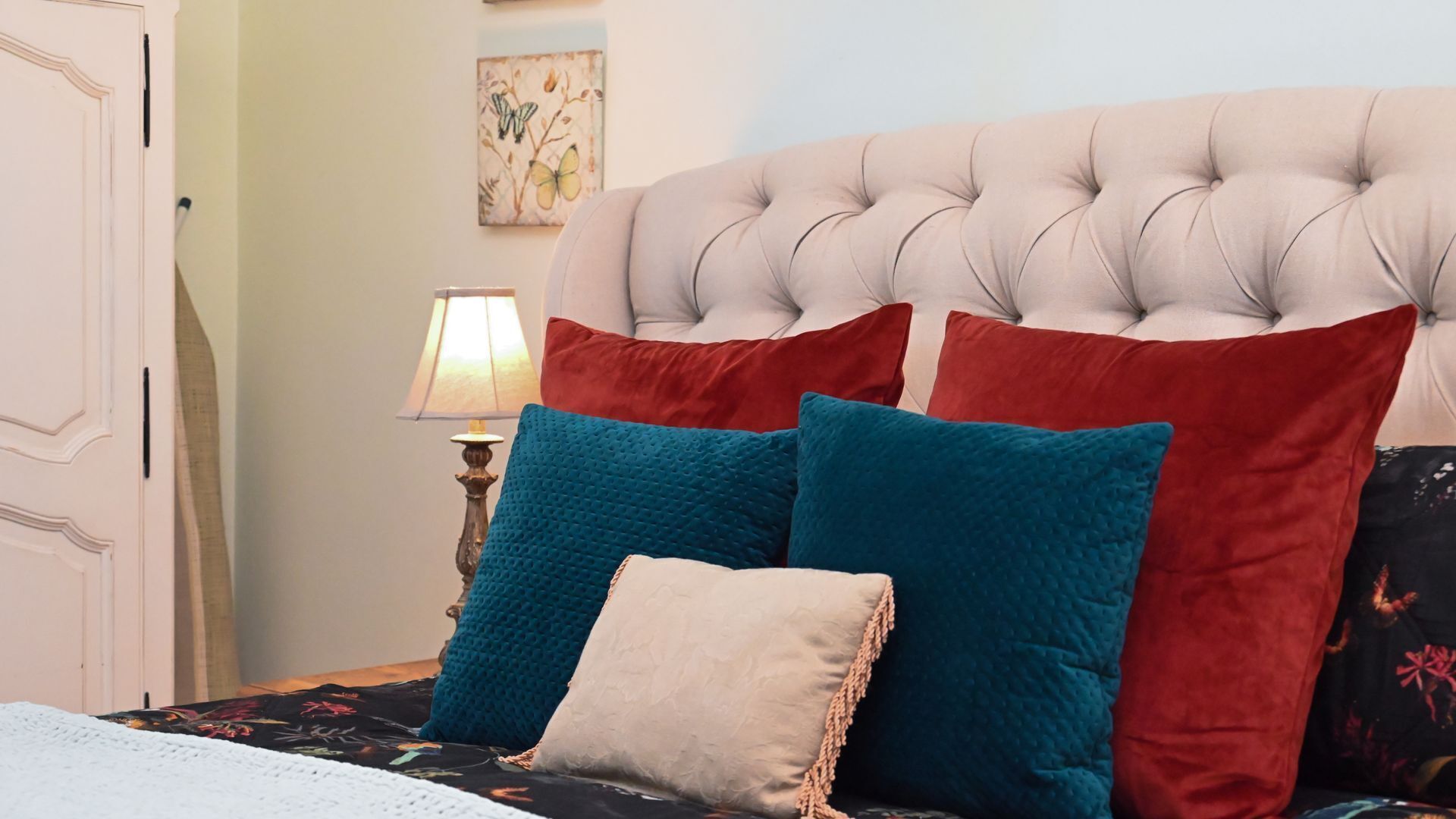 1 bedroom, desk, free WiFi, bed sheets