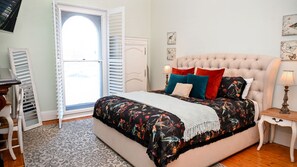 1 bedroom, desk, free WiFi, bed sheets
