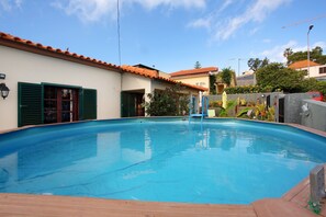 Pool - Villa 'Suites Pinto Coelho' with Sea View, Private Pool and Wi-Fi (Caniço)