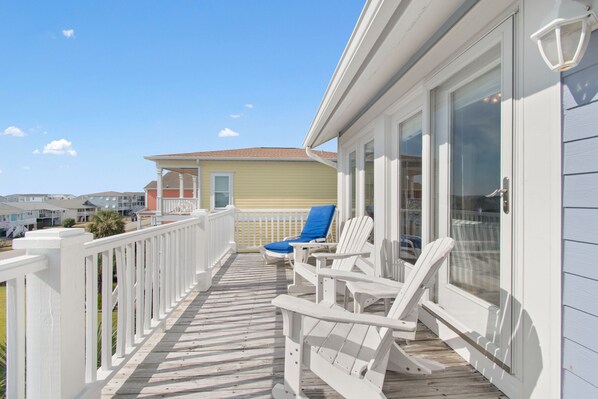 Terrace/patio - "Almost Heaven" Is a 4 Bedroom, 3 Bathroom Home with a Community Pool! (Holden Beach)