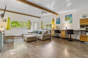 Deluxe Villa | Living area | 32-inch Smart TV with digital channels, Netflix, streaming services
