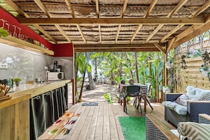 Standard Bungalow | Private kitchen | Mini-fridge, microwave, stovetop, espresso maker