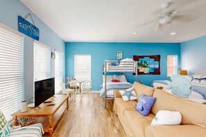 4 bedrooms, Internet, bed sheets