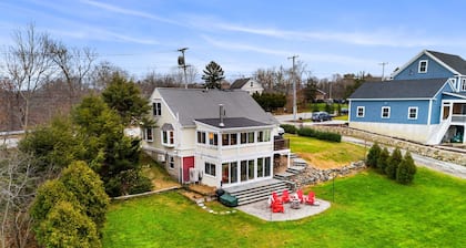 Mothertree Farmhouse | Pets | Fire Pit | Workspace