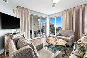 TV, offices - The Crescent 216 (Miramar Beach)