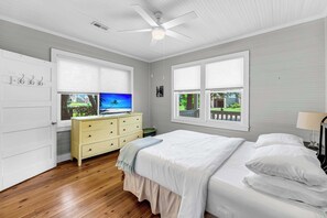 2 Schlafzimmer, Bügeleisen/Bügelbrett, Reisekinderbett, WLAN