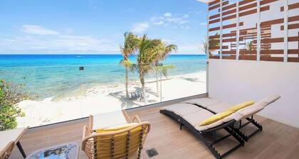 Silver Reef #2 - 2 BR LUXE Oceanfront & Pool