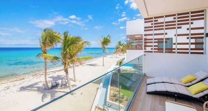 Silver Reef #2 - 2 BR LUXE Oceanfront & Pool