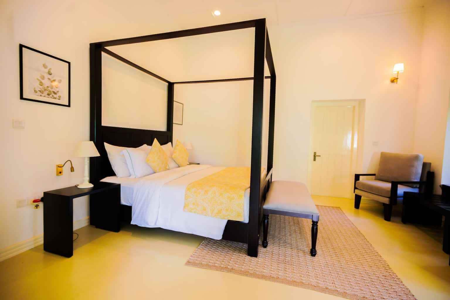 Donsdekens, pillowtop-bedden, een minibar, een kluis op de kamer