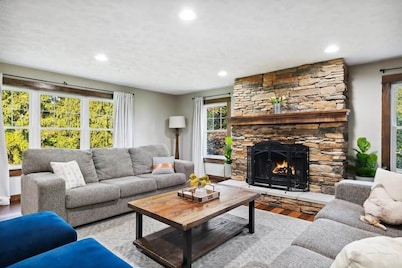 Spacious 5-Bedroom Sawyer Farmhouse Retreat
