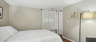 Spacious 5-Bedroom Sawyer Farmhouse Retreat
