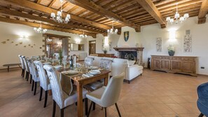 6 bedrooms