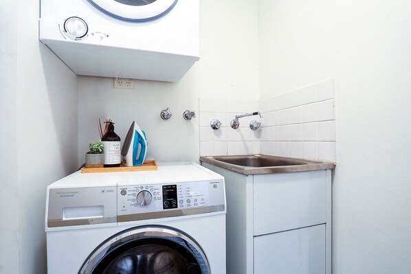 Interior - Surry Hills l Two Bedroom l Pet Friendly (City of Sydney)