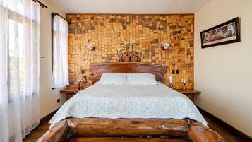 4 bedrooms, WiFi, bed sheets