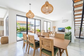 Premium Villa | Dining room - Terrace B3 Villa by Betterplace (Canggu)