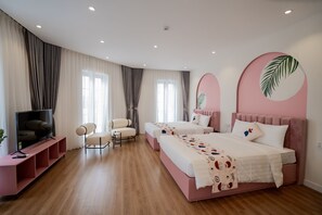 Family Quadruple Room - Palette Collect's Boutique Hotel Ha Long (Ha Long)