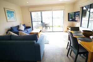 Televisión LED, Netflix, servicios de streaming