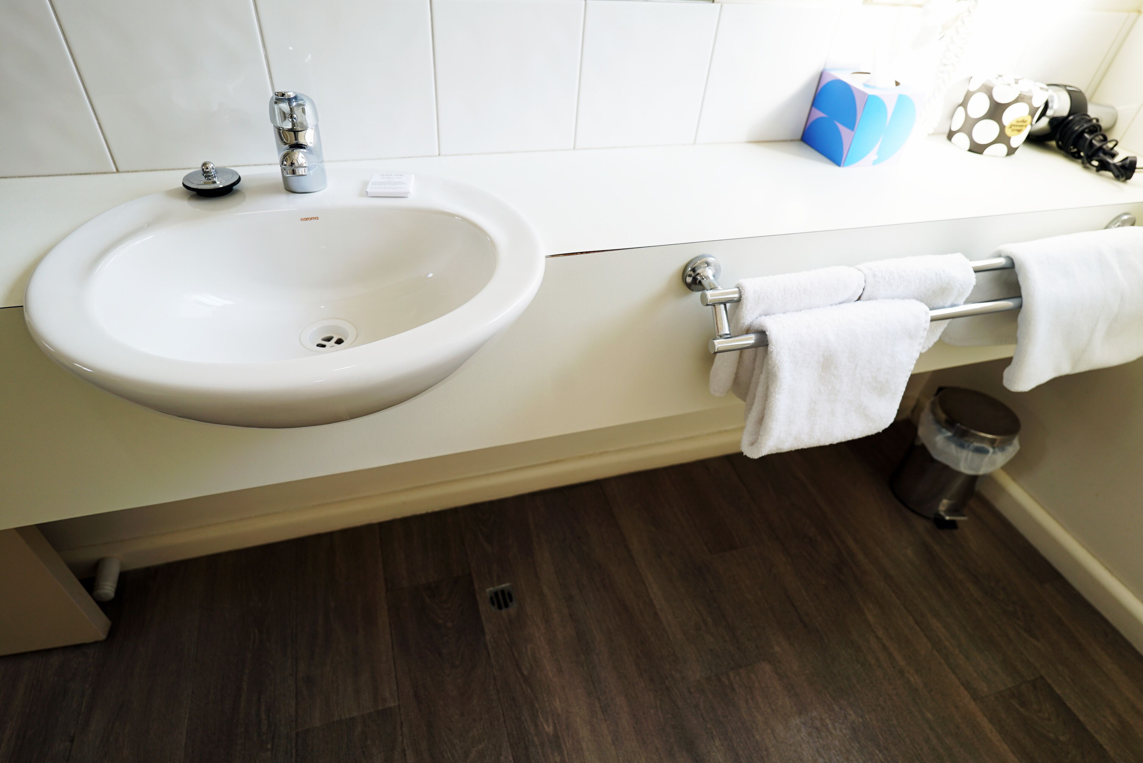 联排别墅 | 浴室 | 淋浴设施、吹风机、毛巾、洗发水