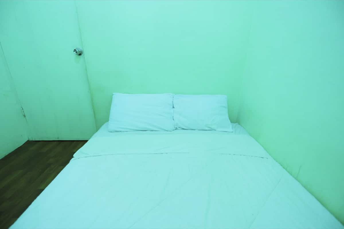 Kamar Double Ekonomi | Wi-Fi gratis dan seprai linen