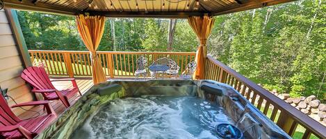 Tina de hidromasaje al aire libre