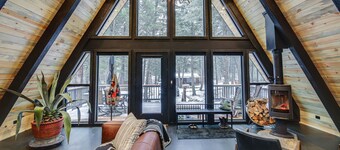 Stunning A-Frame Cabin, Steps to Clark Fork River