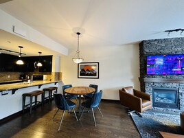 Refrigerador, microondas, horno, lavavajillas