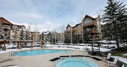 Mountain Retreat - Heated Pool & Hot-tub