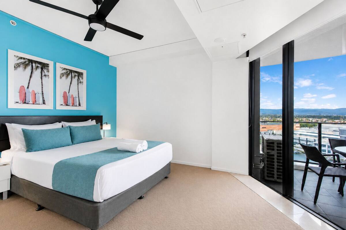 Appartement, 1 chambre, salle de bain privée | Fer et planche à repasser, accès au Wi-Fi (inclus), décor unique