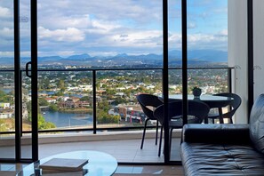 Apartment, 2 Schlafzimmer | Wohnbereich