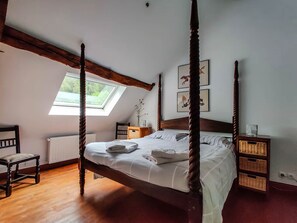 6 bedrooms, Internet