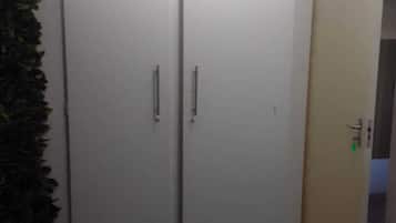 Deluxe Apartment | 1 bedroom, iron/ironing board, free WiFi