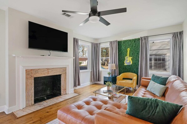 Televisio, työhuone