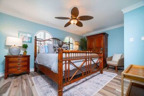 2 bedrooms, iron/ironing board, travel cot, WiFi