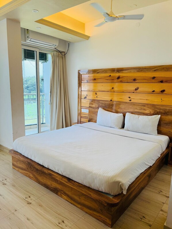 Economy Double Room - Mak Hotel (Bengaluru)