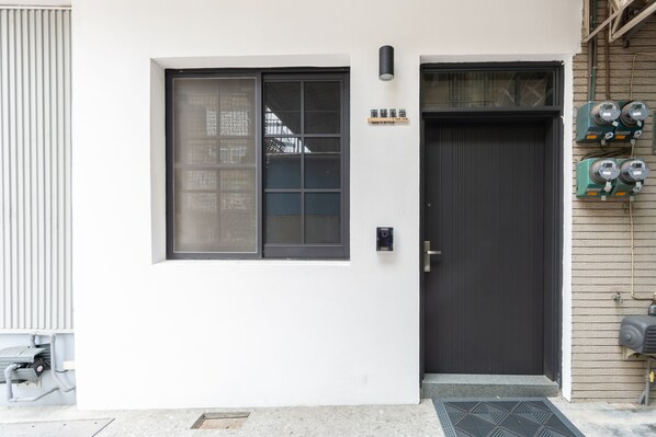 ด้านหน้าที่พัก