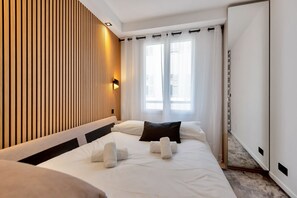 3 bedrooms, iron/ironing board, Internet, bed sheets